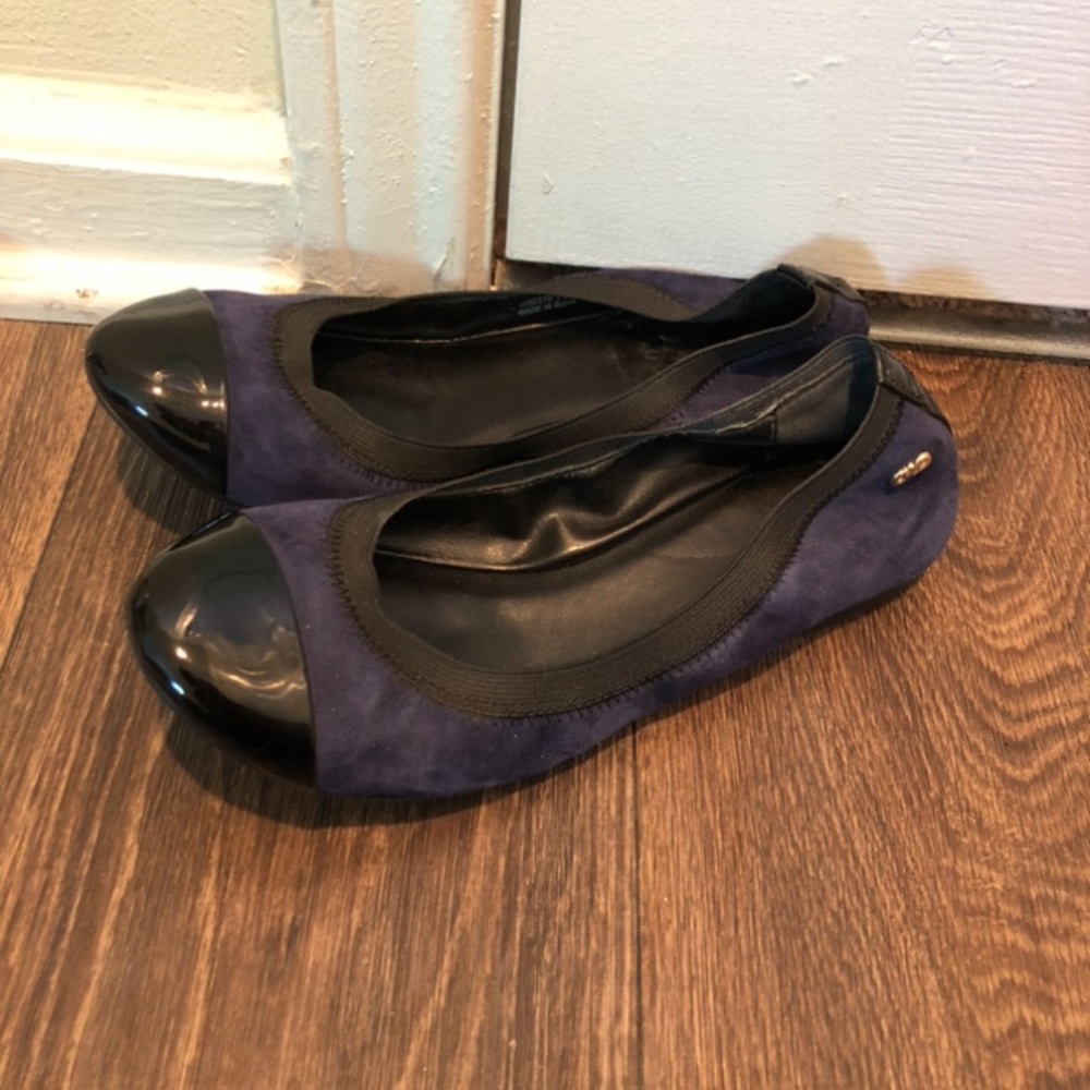 Cole Haan navy blue & black flats